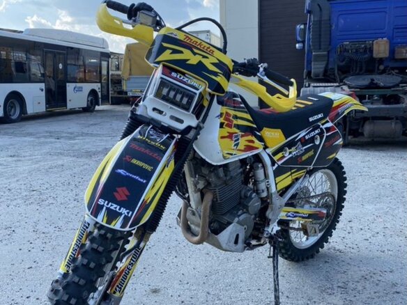 1999 Suzuki DR 250, жёлтый, 300000 рублей