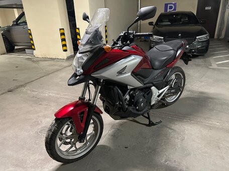 2017 Honda NC 700X, красный, 749999 рублей, вид 5