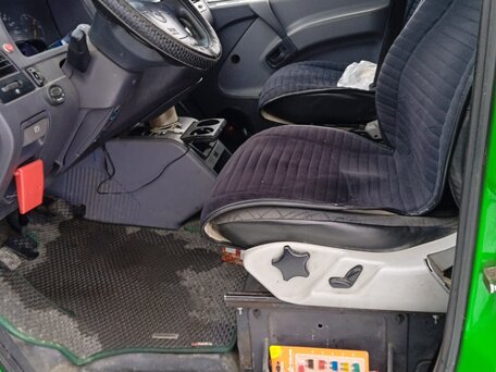 1998 Mercedes-Benz Vito, зелёный, 999999 рублей, вид 5