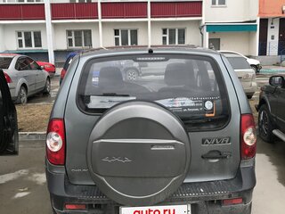 2015 Chevrolet Niva I Рестайлинг, серый, 690000 рублей, вид 3