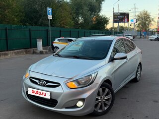 2012 Hyundai Solaris I, серебристый, 445000 рублей, вид 1