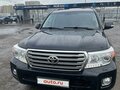 2015 Toyota Land Cruiser 200 Series Рестайлинг 1, чёрный, 4300000 рублей