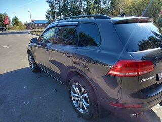 2010 Volkswagen Touareg II, серый, 2300000 рублей, вид 4