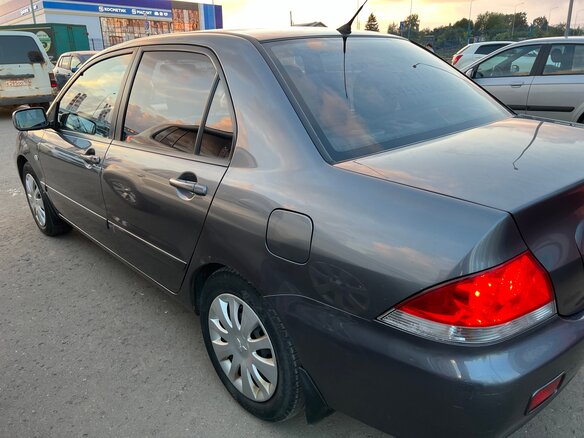 2009 Mitsubishi Lancer Classic IX Рестайлинг, серый, 389000 рублей - вид 3