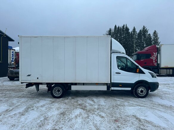 2018 Ford Transit, белый, 2100000 рублей