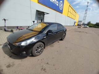 2021 Hyundai Solaris II Рестайлинг, чёрный, 1650000 рублей, вид 1
