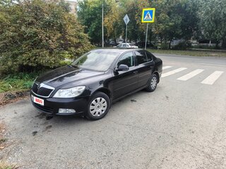 2013 Skoda Octavia II (A5) Рестайлинг, чёрный, 990000 рублей, вид 2