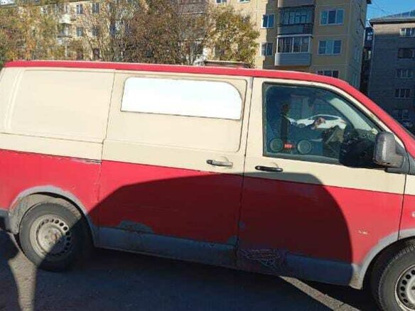 2008 Volkswagen Transporter T5, бежевый, 490000 рублей - вид 4