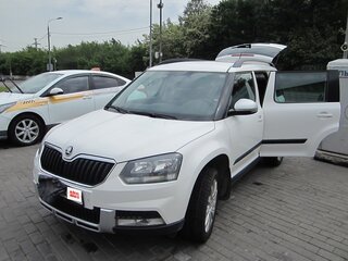 2013 Skoda Yeti I Рестайлинг, белый, 920000 рублей, вид 2
