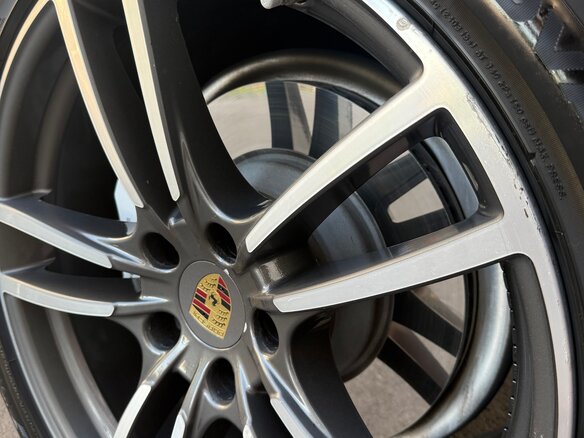 2019 Porsche Cayenne Turbo III, серый, 5700000 рублей - вид 26