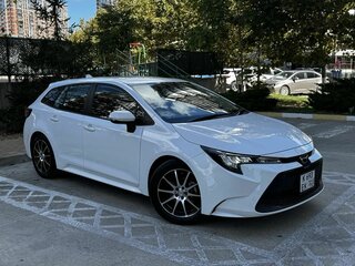 2022 Toyota Corolla XII (E210), белый, 1870000 рублей, вид 5