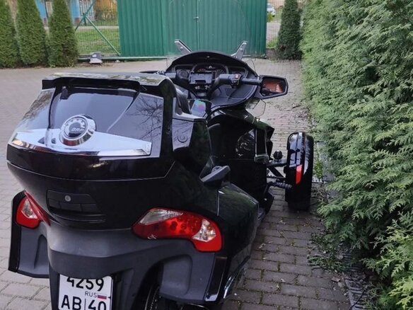 2014 BRP Can-Am Spyder, чёрный, 1935000 рублей - вид 5