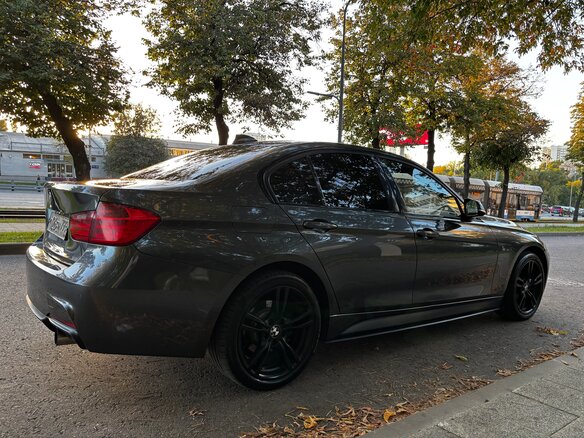 2014 BMW 3 серии 320i xDrive VI (F3x), серый, 1700000 рублей - вид 4