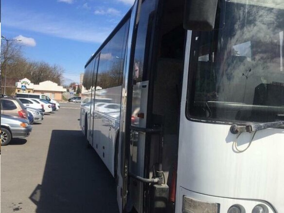 2001 Volvo B10 Series, белый - вид 2