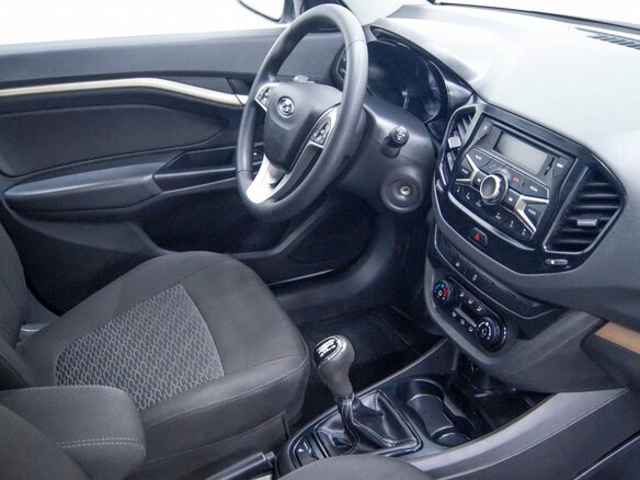 2018 Lada (ВАЗ) Vesta SW I, белый - вид 3