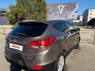 2013 Hyundai ix35 I, коричневый, 1250000 рублей, вид 3