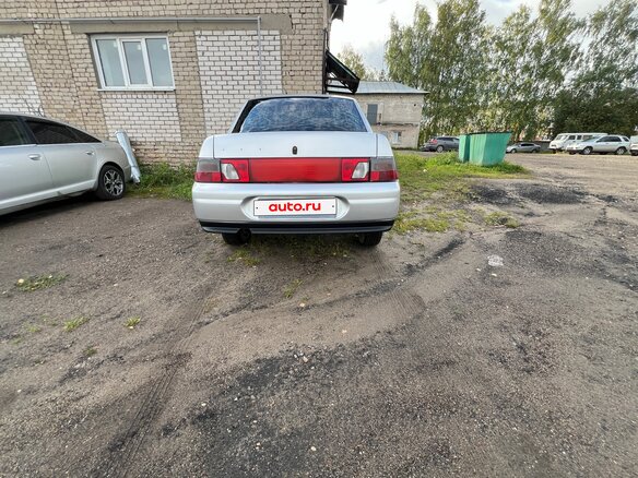 2007 Lada (ВАЗ) 2110, серебристый, 180000 рублей