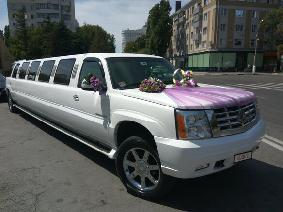 2002 Cadillac Escalade II, белый, 450000 рублей
