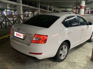 2015 Skoda Octavia III (A7), белый, 1450000 рублей, вид 4