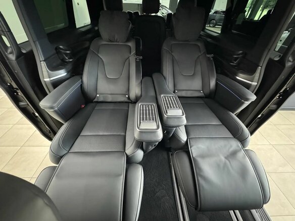 2026 Mercedes-Benz V-Класс Extra Long 300 d экстра длинный III (W447) Рестайлинг 2, чёрный, 13990000 рублей - вид 13