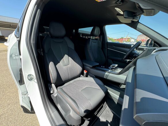 2026 Geely Cityray, белый, 2954990 рублей - вид 22