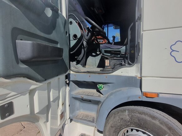 2003 DAF XF 95, белый, 1800000 рублей - вид 6