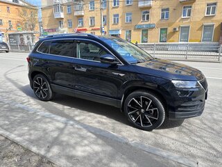 2021 Skoda Karoq DSG6 I, чёрный, 3600000 рублей, вид 2