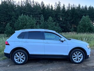 2017 Volkswagen Tiguan II, белый, 2288888 рублей, вид 5