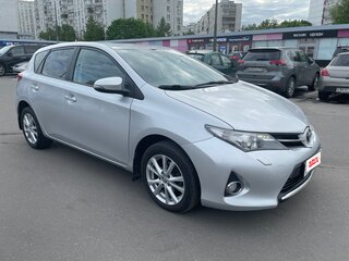 2014 Toyota Auris II, серебристый, 970000 рублей, вид 3