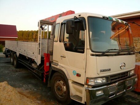 1993 Hino Series 700 (Profia), бежевый, 9650000 рублей, вид 1
