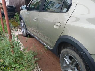 2019 Renault Logan Stepway II Рестайлинг, бежевый, 1650000 рублей, вид 3