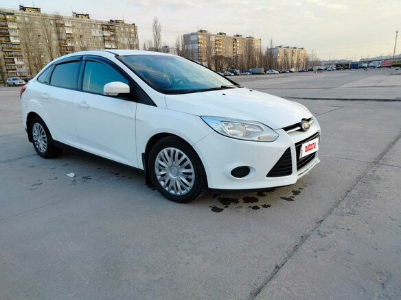 2013 Ford Focus III, белый, 849000 рублей - вид 3