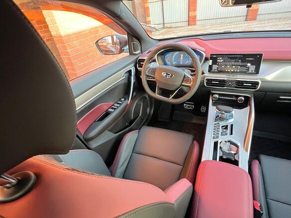 2023 Geely Coolray I, серый, 2400000 рублей - вид 15