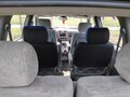 2004 Kia Carnival I Рестайлинг, серебристый, 330000 рублей - вид 10