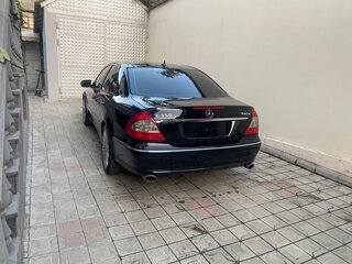 2007 Mercedes-Benz E-Класс 350 III (W211, S211) Рестайлинг, чёрный, 1480000 рублей, вид 4