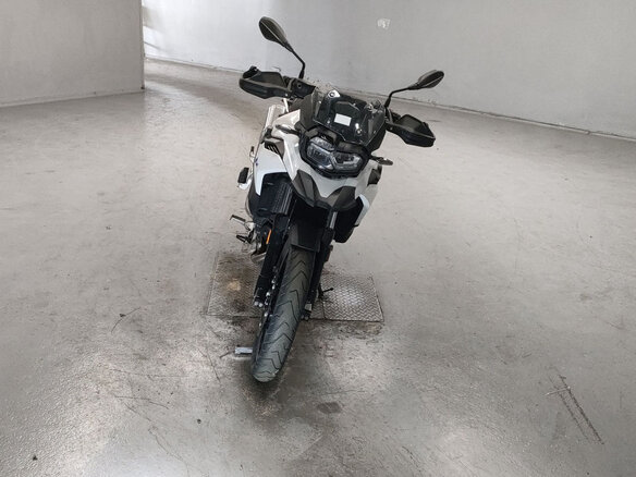 2024 BMW F 800 GS, белый, 1300000 рублей - вид 2