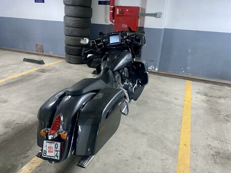 2018 Indian Chieftain, серый, 1700000 рублей, вид 2