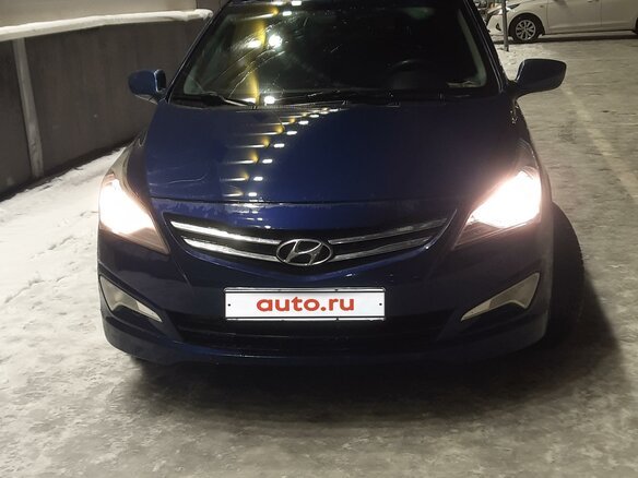 2015 Hyundai Solaris I Рестайлинг, синий, 950000 рублей - вид 4