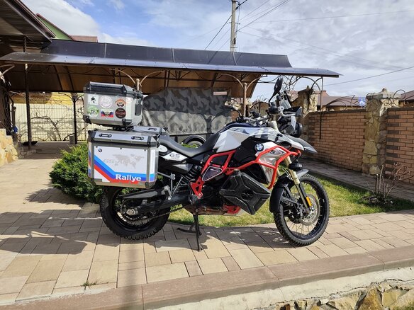2017 BMW F 800 GS, белый, 900000 рублей - вид 3
