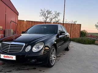 2008 Mercedes-Benz E-Класс 200 III (W211, S211) Рестайлинг, чёрный, 1200000 рублей, вид 1