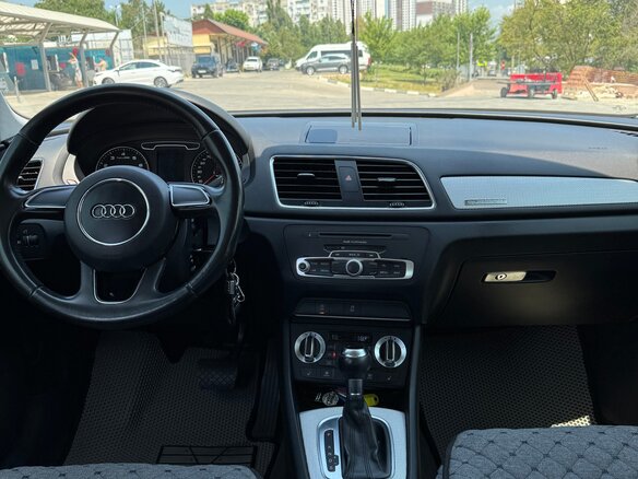 2012 Audi Q3 I (8U), белый - вид 6