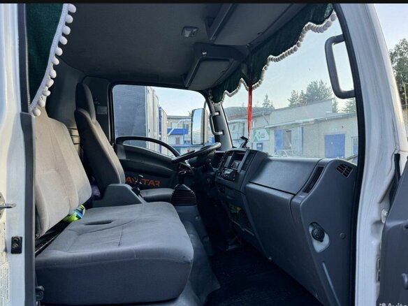 2015 Isuzu Elf (N-series), белый, 2350000 рублей - вид 5