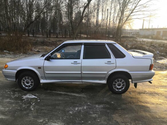 2010 Lada (ВАЗ) 2115, серебристый - вид 4