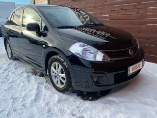 2011 Nissan Tiida I Рестайлинг, чёрный, 790000 рублей, вид 1