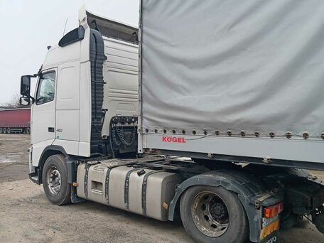 2011 Volvo FH, белый, 2700000 рублей, вид 5