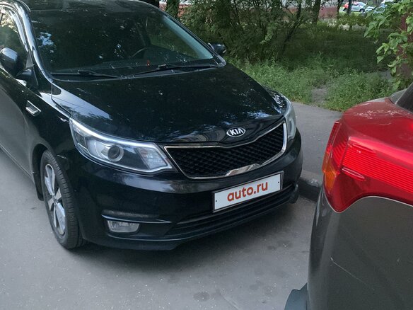 2015 Kia Rio III Рестайлинг, чёрный, 1300000 рублей - вид 4