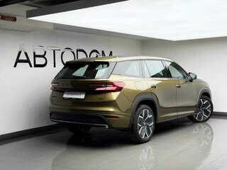 2025 Skoda Kodiaq II, золотистый, 6200000 рублей, вид 4