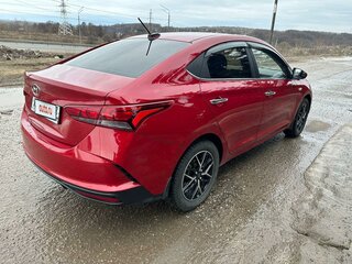 2020 Hyundai Solaris II Рестайлинг, красный, 1650000 рублей, вид 5
