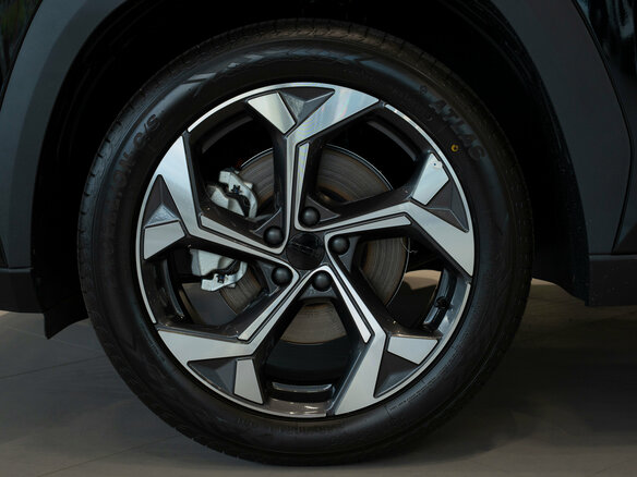 2026 Geely Atlas II, чёрный, 4224990 рублей - вид 12