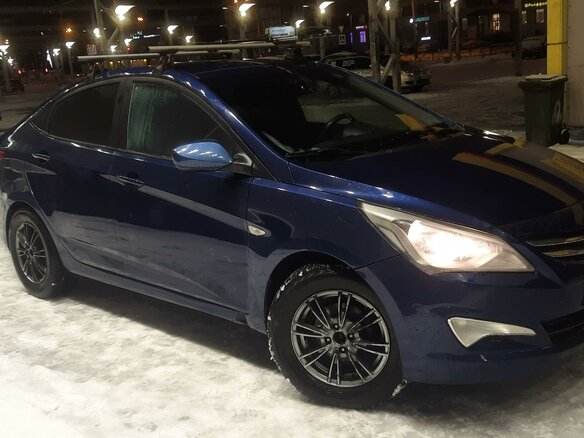 2015 Hyundai Solaris I Рестайлинг, синий, 950000 рублей